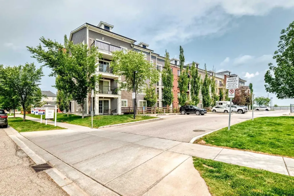 755 Copperpond Boulevard SE Calgary AB T2Z 4R2