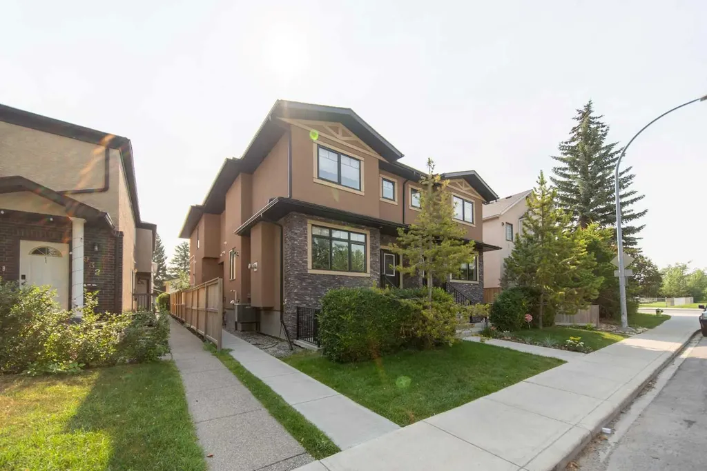 1934 26 Street SW Calgary AB T3E 2A1
