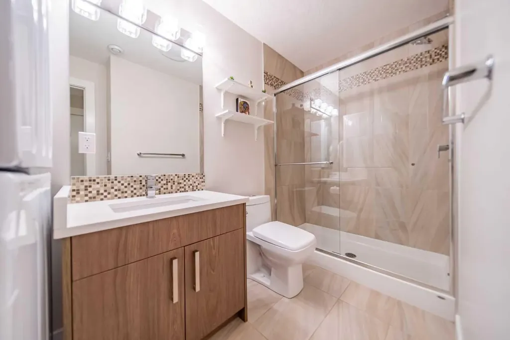 1934 26 Street SW Calgary AB T3E 2A1
