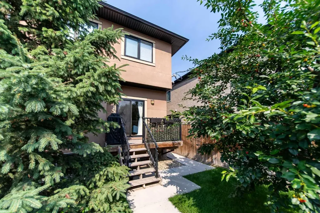 1934 26 Street SW Calgary AB T3E 2A1