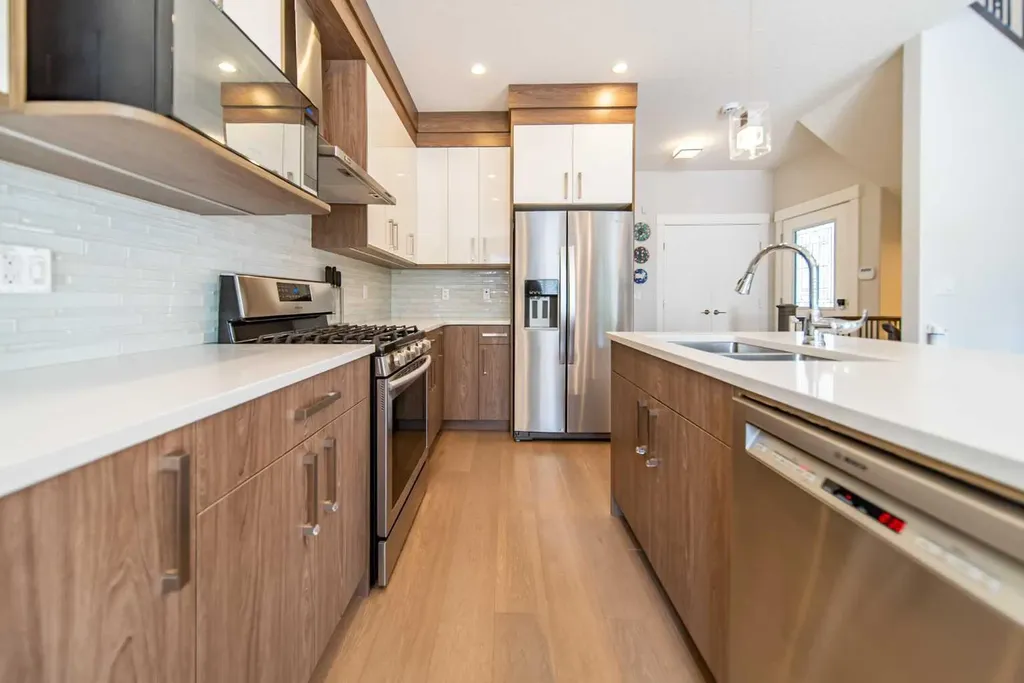 1934 26 Street SW Calgary AB T3E 2A1