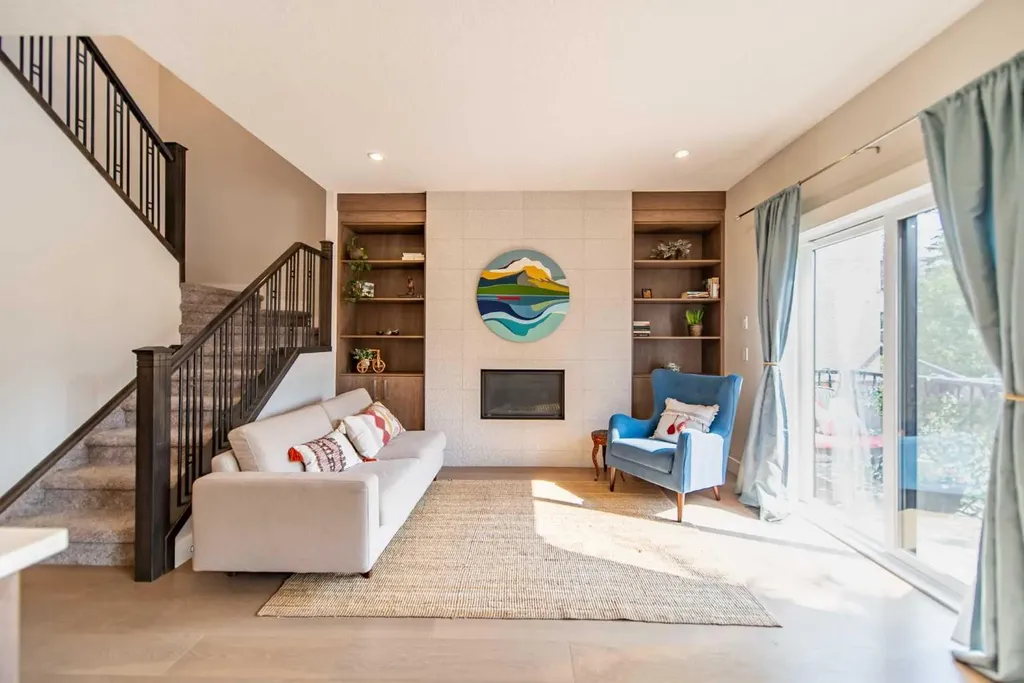 1934 26 Street SW Calgary AB T3E 2A1