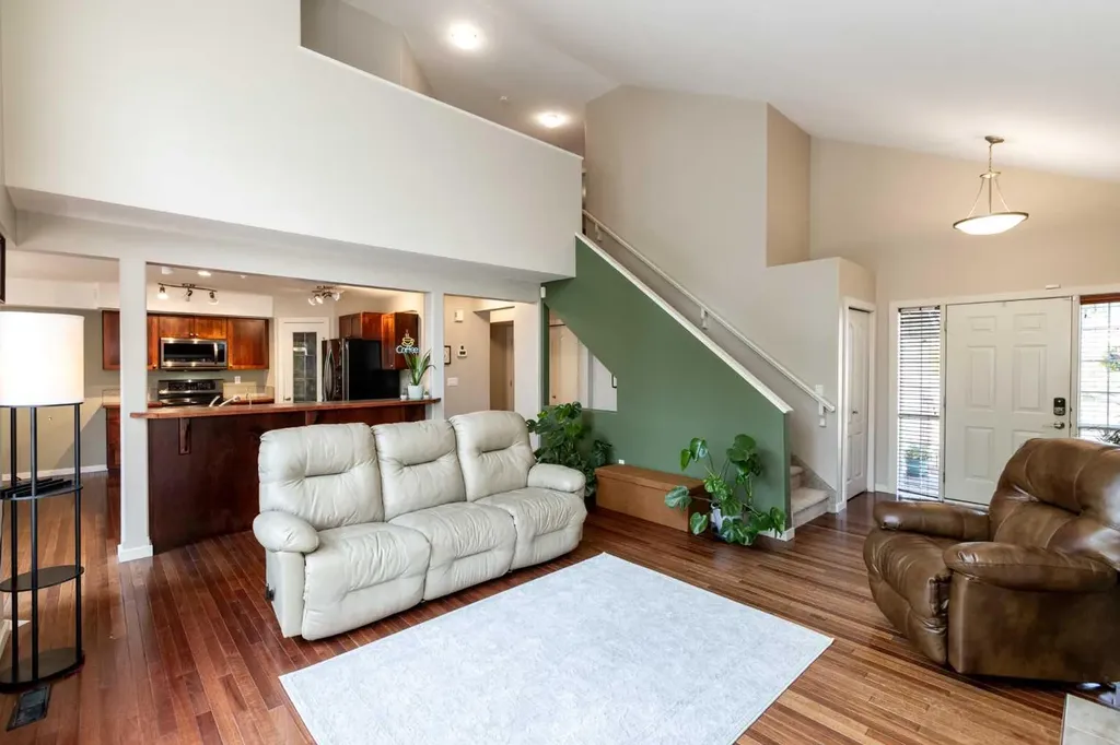 454 Wishart Street Red Deer AB T4N 7E9