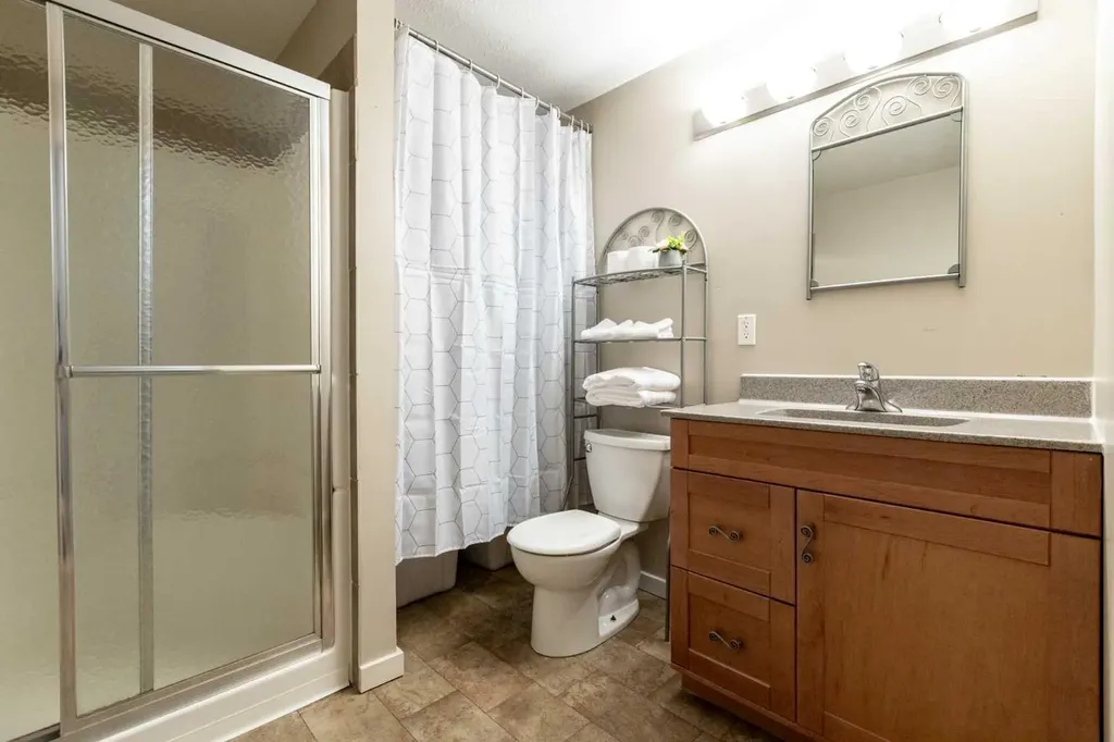 454 Wishart Street Red Deer AB T4N 7E9