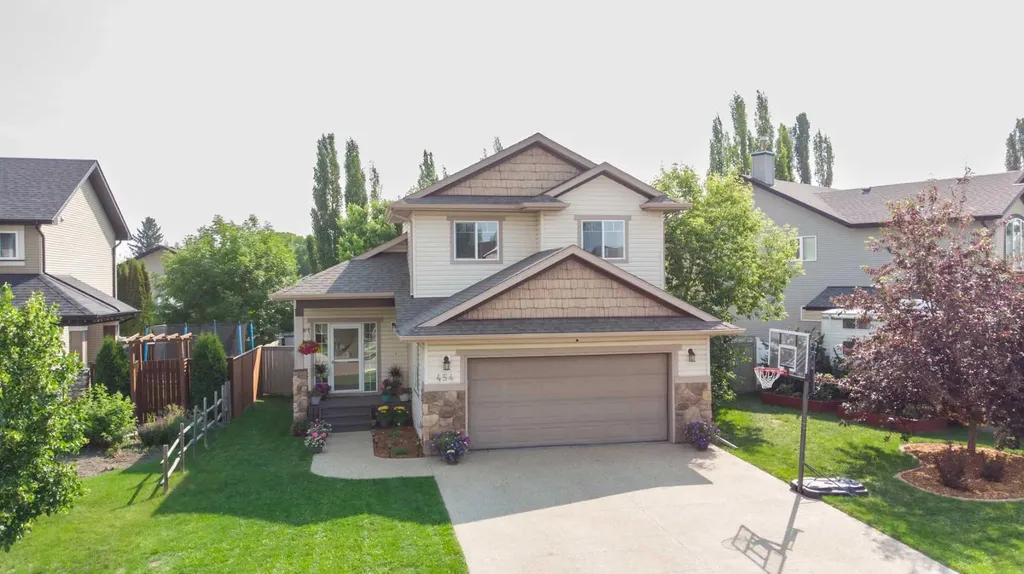 454 Wishart Street Red Deer AB T4N 7E9