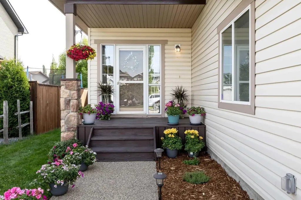 454 Wishart Street Red Deer AB T4N 7E9