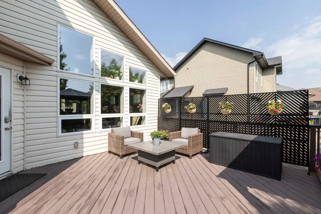 454 Wishart Street Red Deer AB T4N 7E9