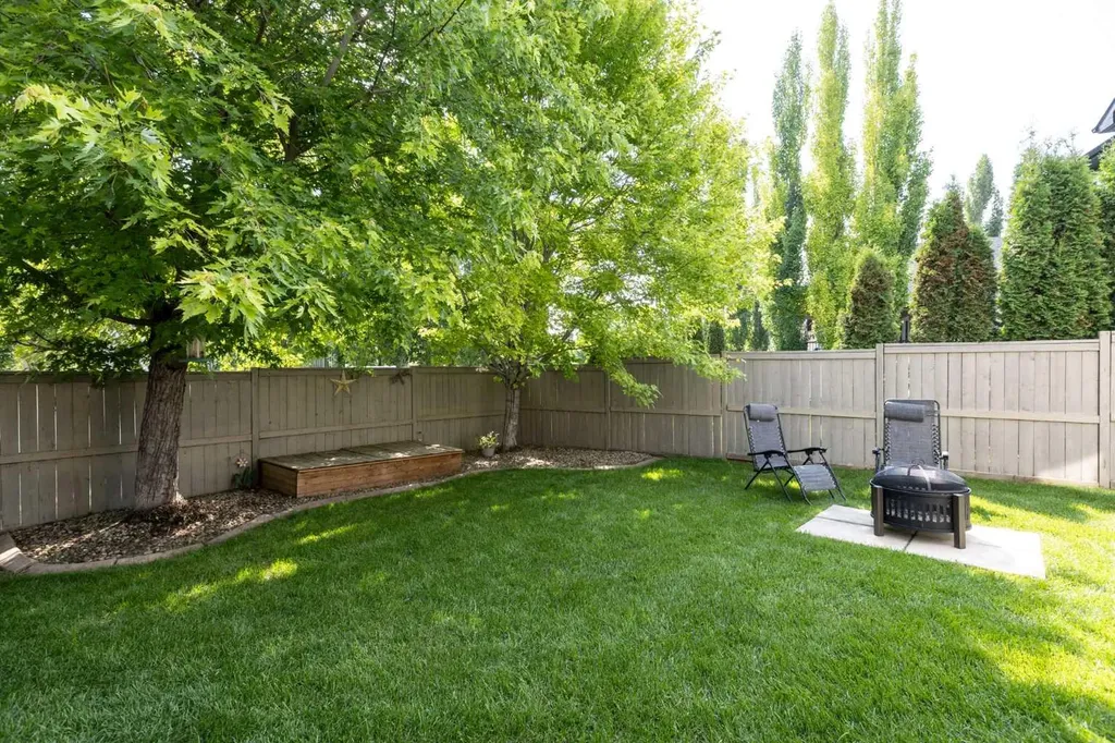 454 Wishart Street Red Deer AB T4N 7E9