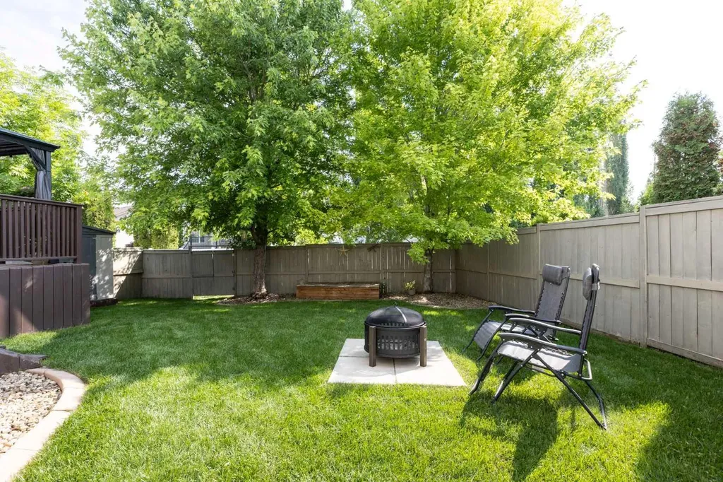 454 Wishart Street Red Deer AB T4N 7E9
