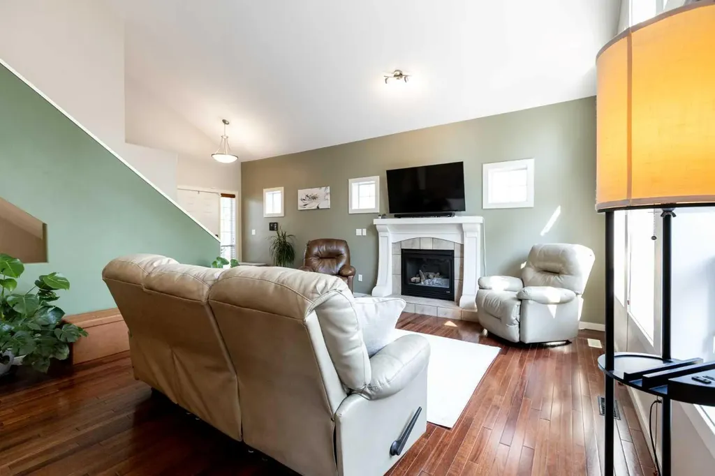 454 Wishart Street Red Deer AB T4N 7E9