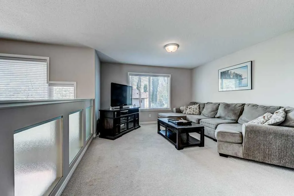 11 Cranfield Link SE Calgary AB T3M 1H9