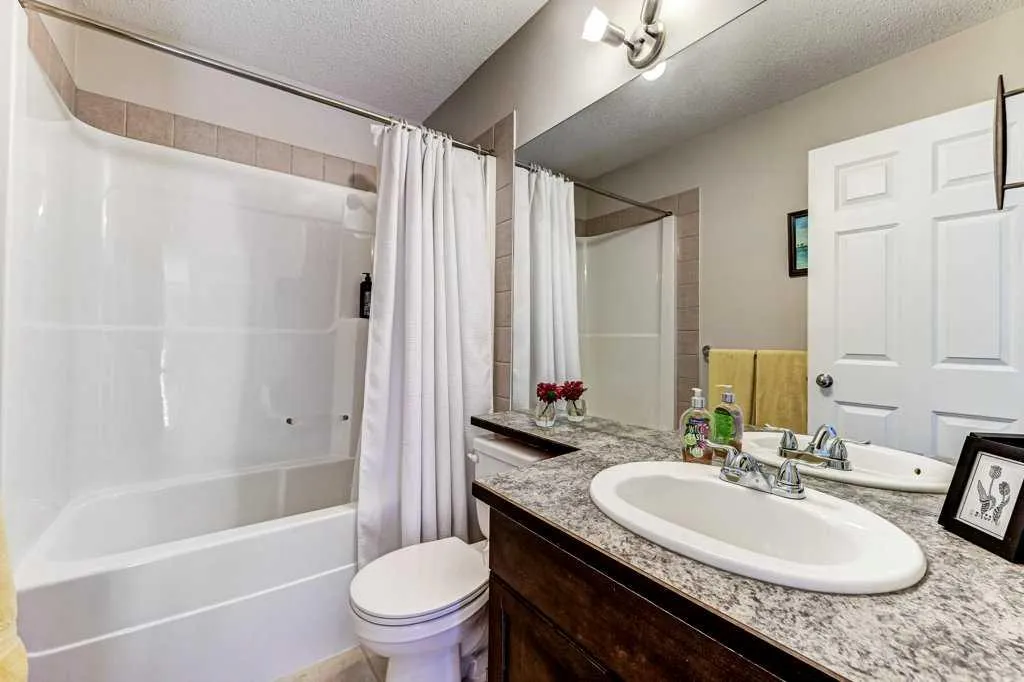 11 Cranfield Link SE Calgary AB T3M 1H9