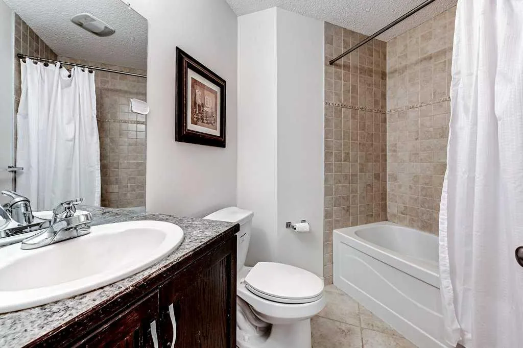 11 Cranfield Link SE Calgary AB T3M 1H9