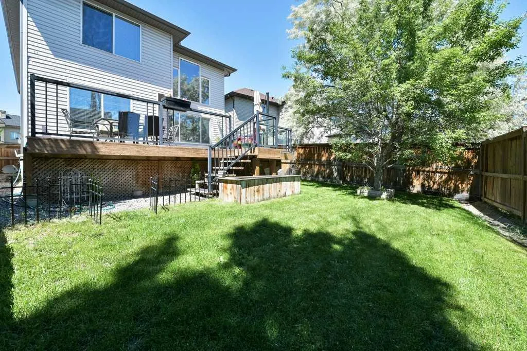 11 Cranfield Link SE Calgary AB T3M 1H9
