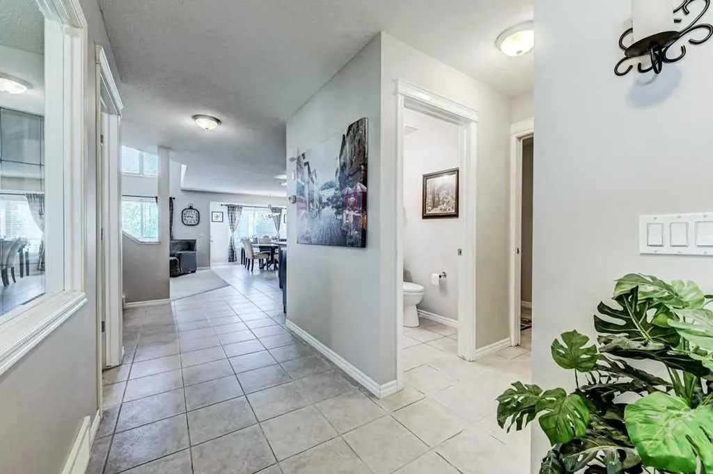 11 Cranfield Link SE Calgary AB T3M 1H9