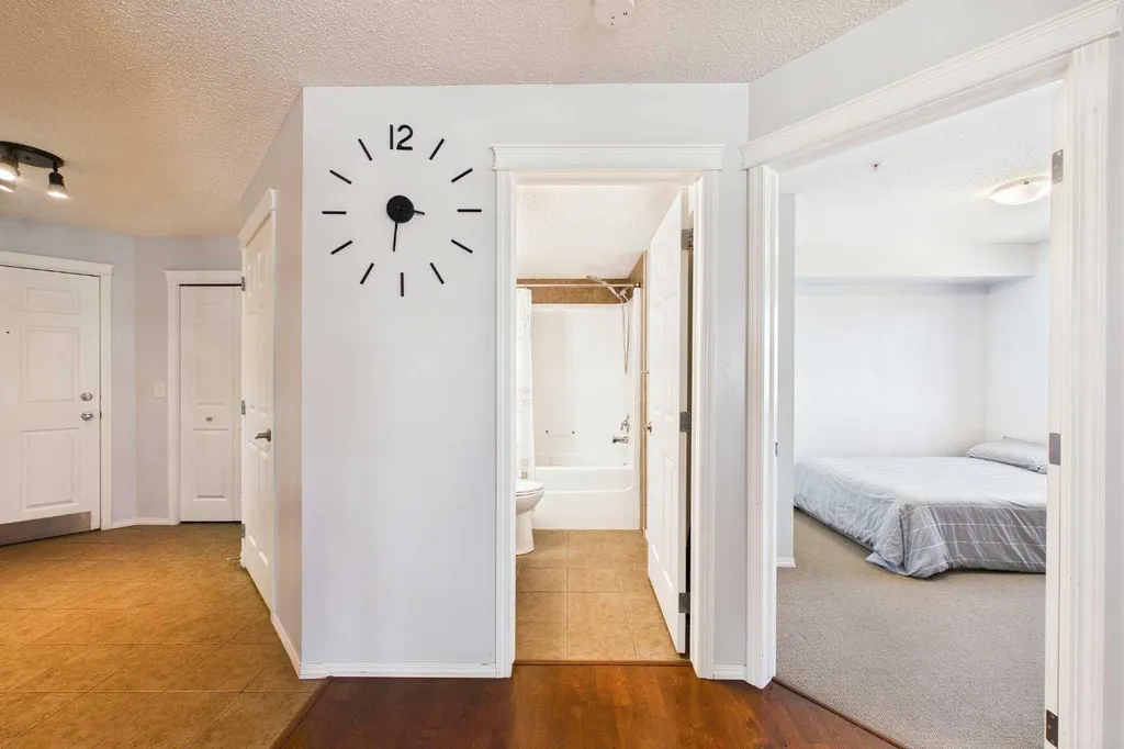 43 Country Village Lane NE Calgary AB T3K 0G2