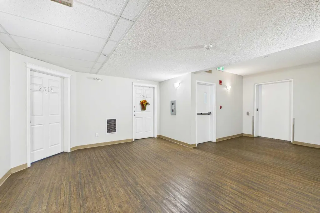 43 Country Village Lane NE Calgary AB T3K 0G2