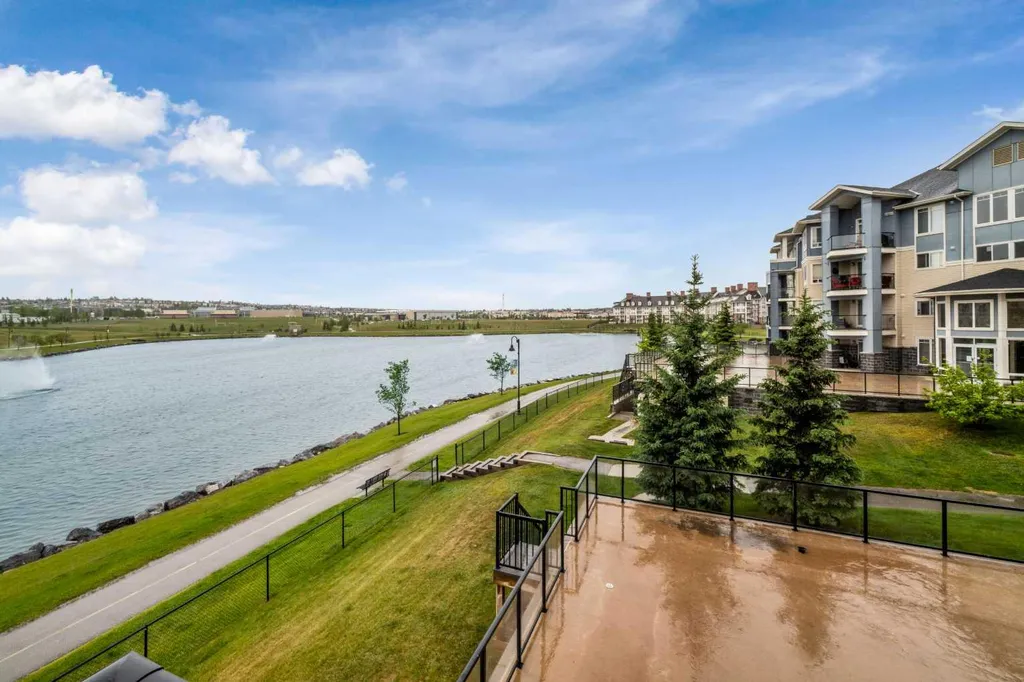 43 Country Village Lane NE Calgary AB T3K 0G2