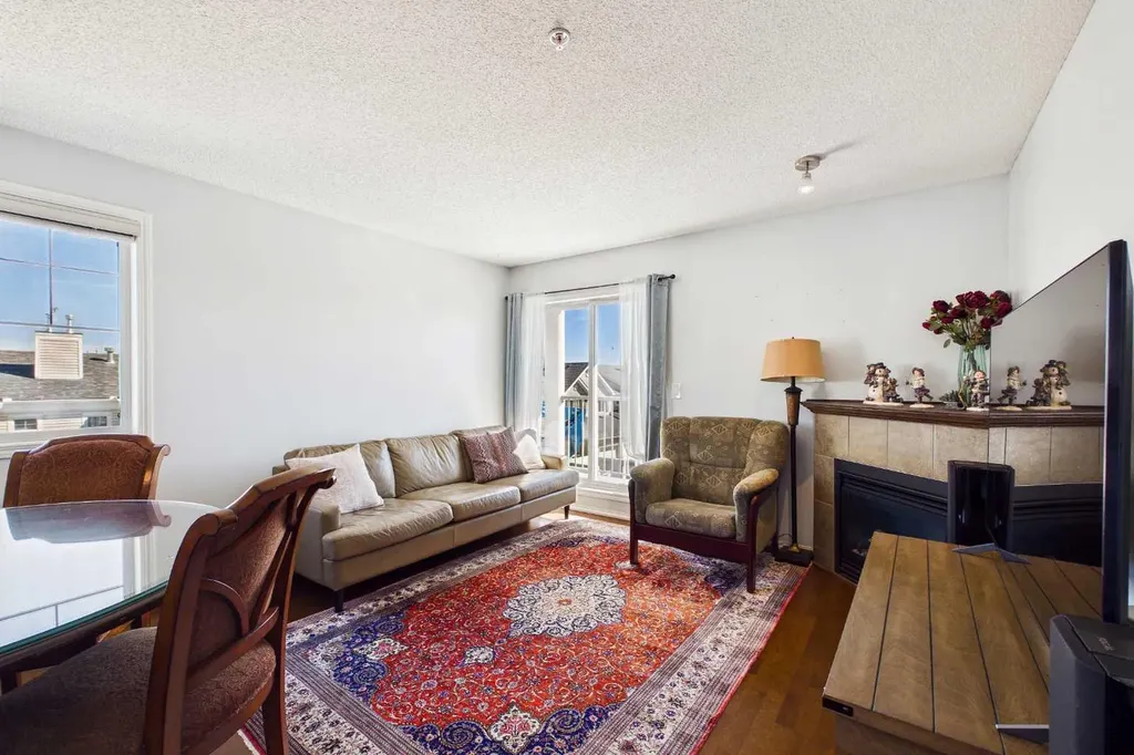 43 Country Village Lane NE Calgary AB T3K 0G2