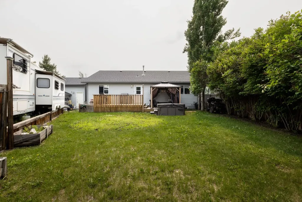 4510 60 Avenue Innisfail AB T4G 1L2