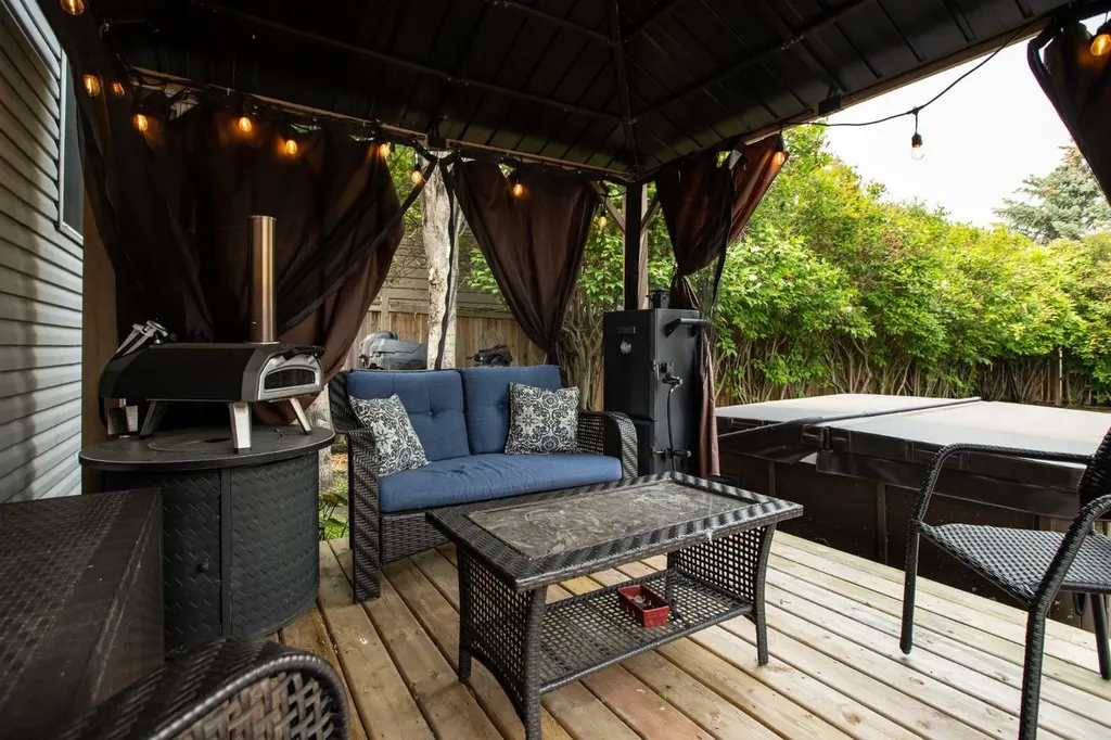 4510 60 Avenue Innisfail AB T4G 1L2