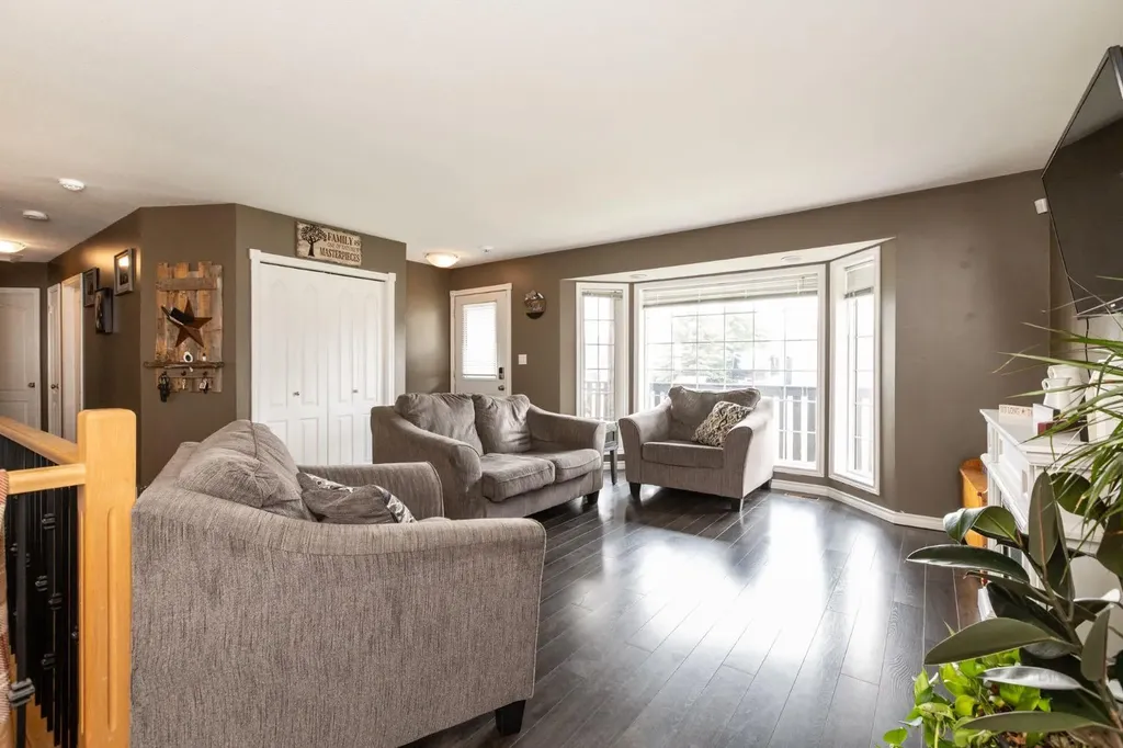4510 60 Avenue Innisfail AB T4G 1L2