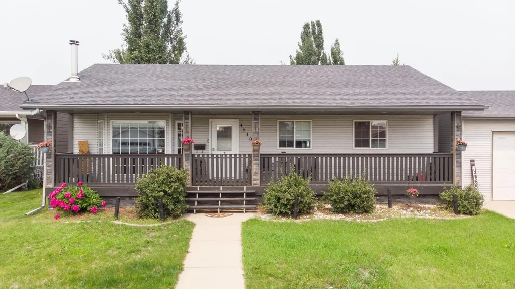 4510 60 Avenue Innisfail AB T4G 1L2