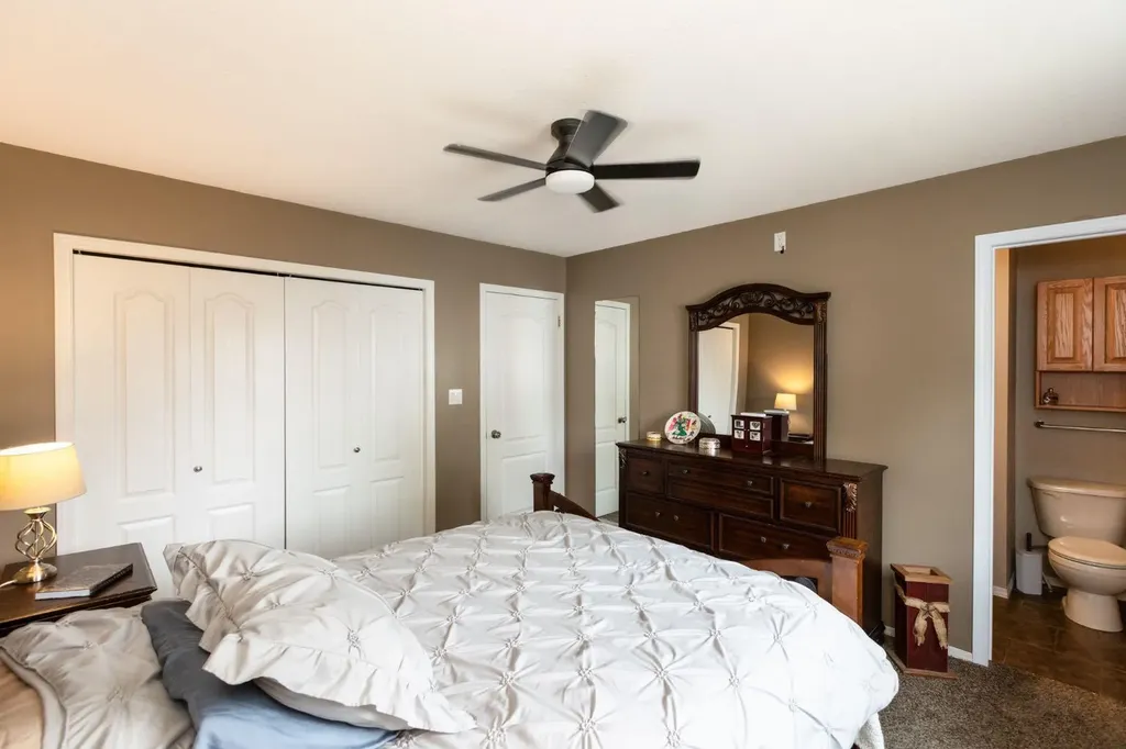 4510 60 Avenue Innisfail AB T4G 1L2