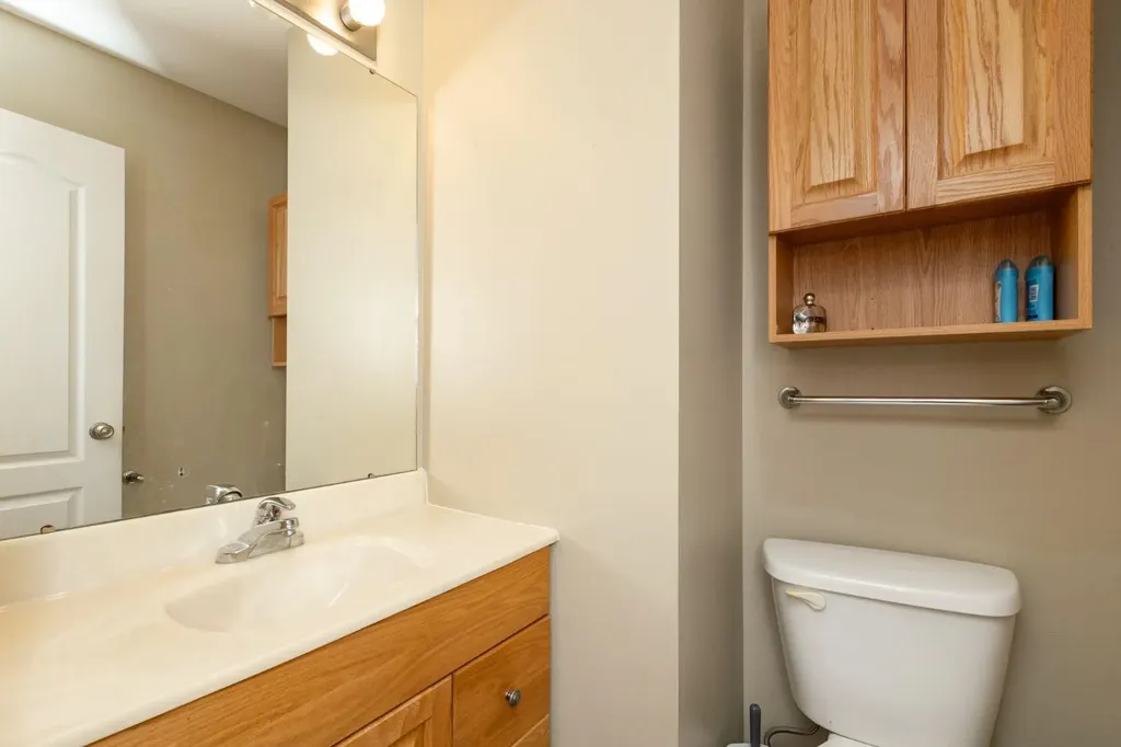 4510 60 Avenue Innisfail AB T4G 1L2