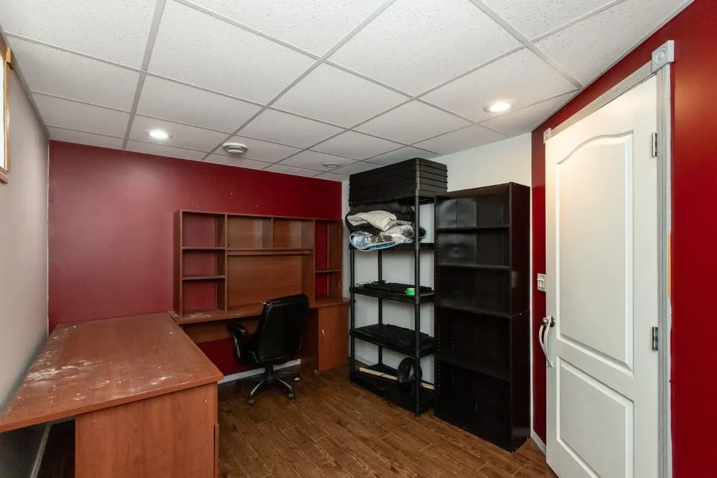 4510 60 Avenue Innisfail AB T4G 1L2