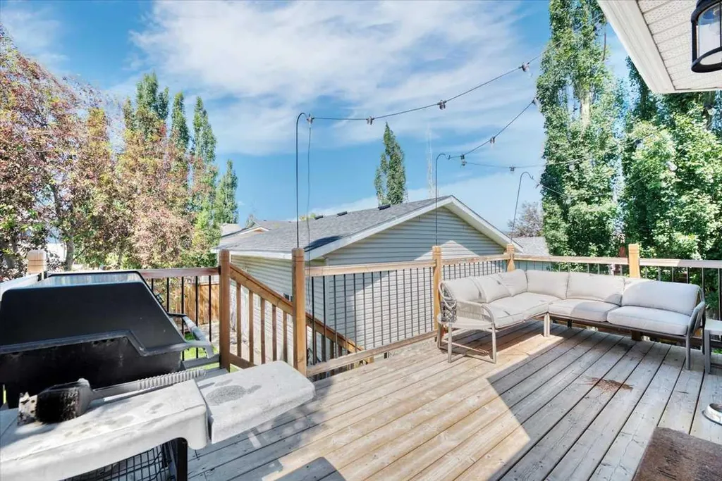 26 Strathford Close Strathmore AB T1P 1S5