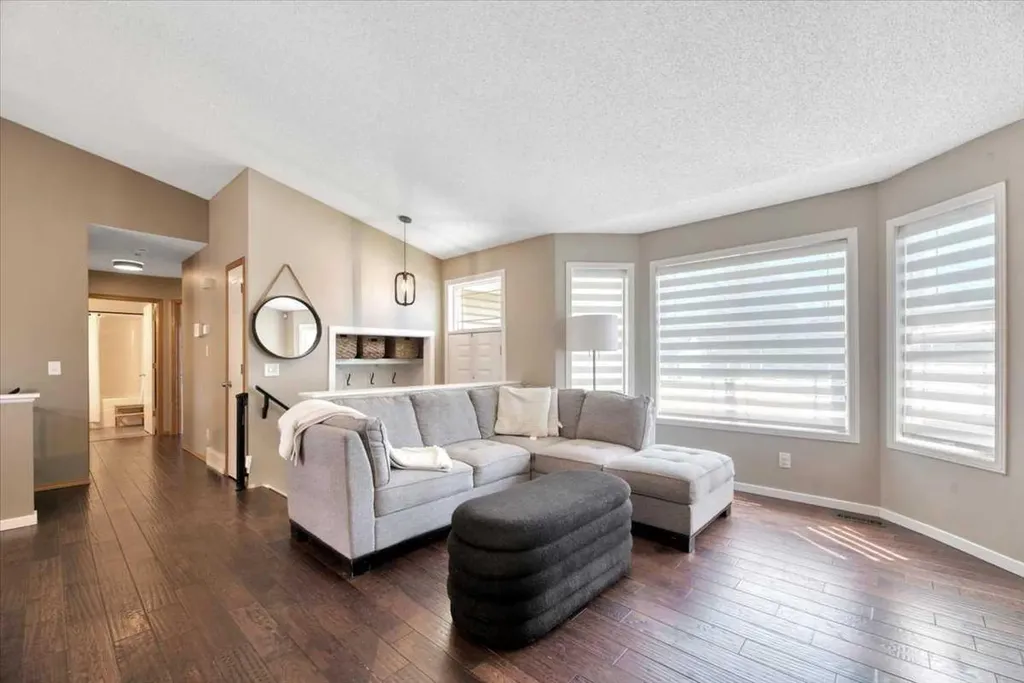26 Strathford Close Strathmore AB T1P 1S5