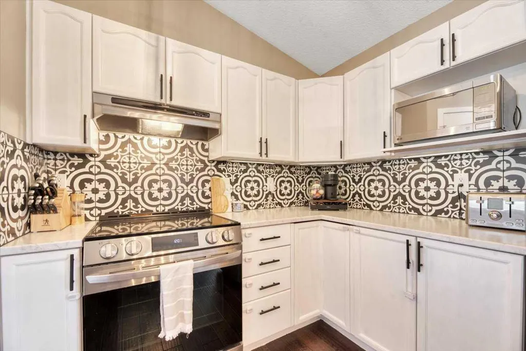 26 Strathford Close Strathmore AB T1P 1S5