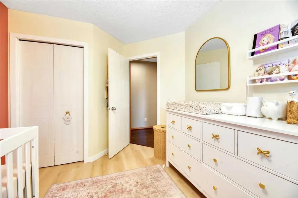 26 Strathford Close Strathmore AB T1P 1S5