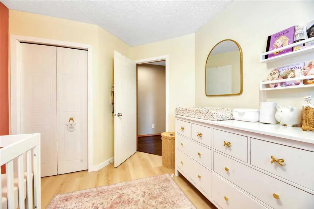 26 Strathford Close Strathmore AB T1P 1S5
