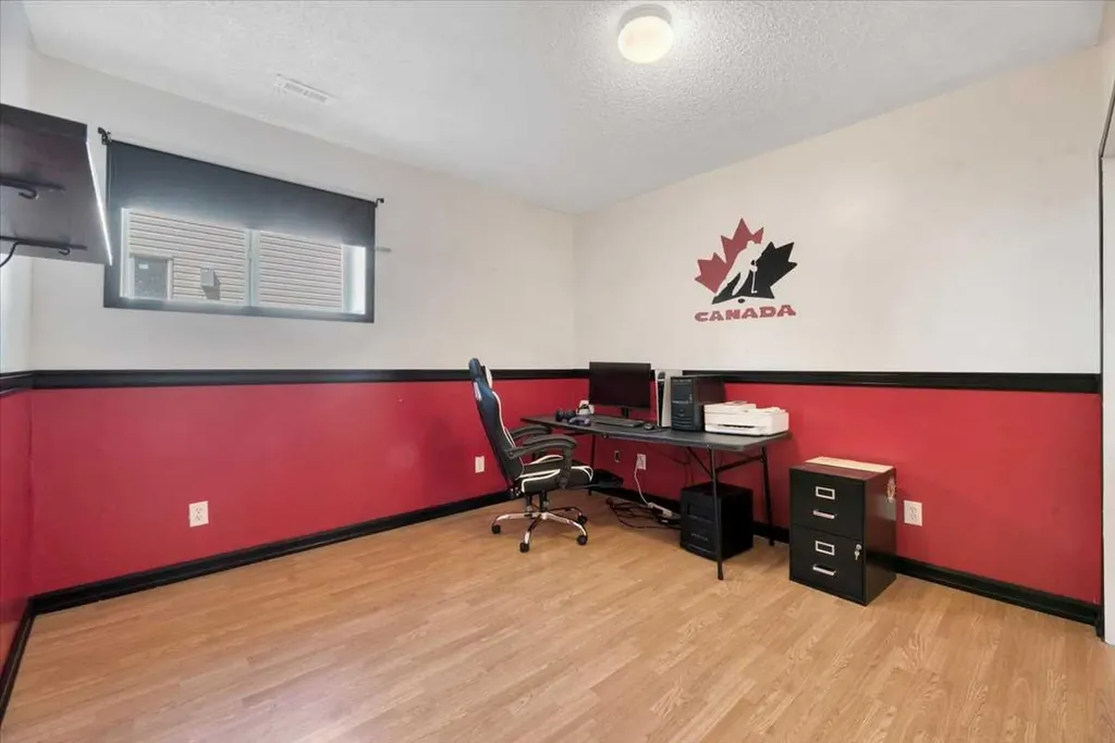 26 Strathford Close Strathmore AB T1P 1S5