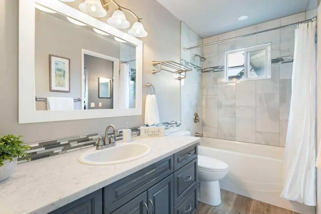 32 Beddington Road NE Calgary AB T3K 1N6