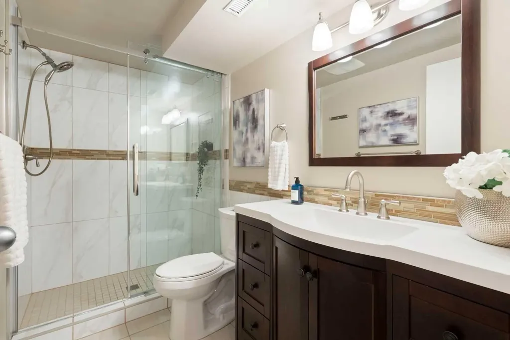 32 Beddington Road NE Calgary AB T3K 1N6