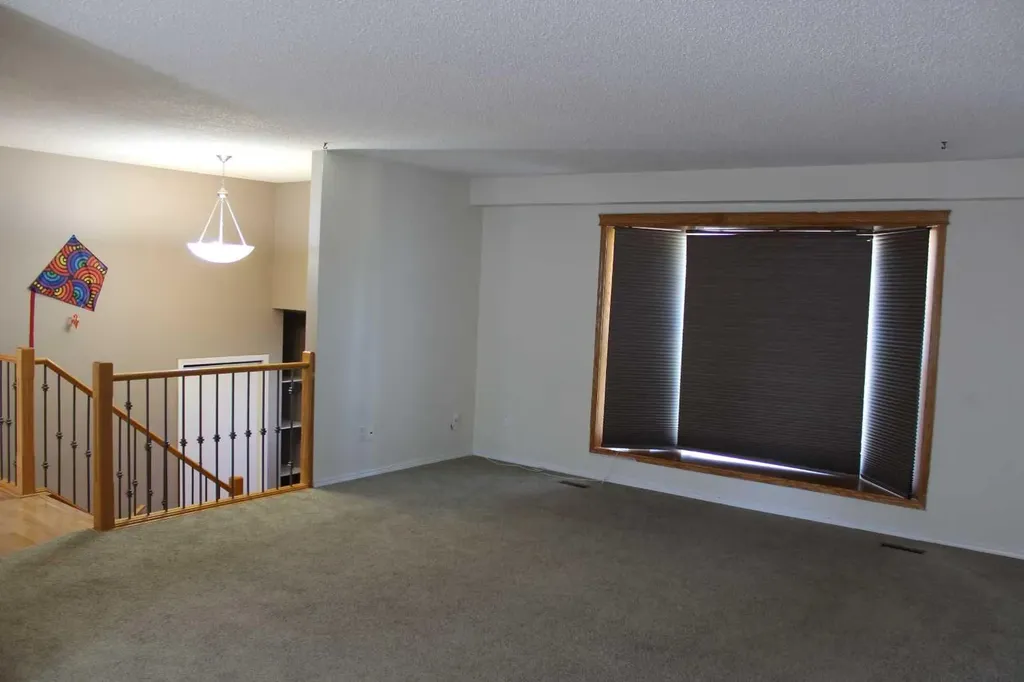 99 Mcnab Park Street E Brooks AB T1R 0K6