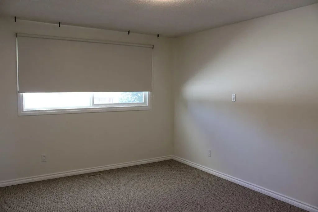 99 Mcnab Park Street E Brooks AB T1R 0K6