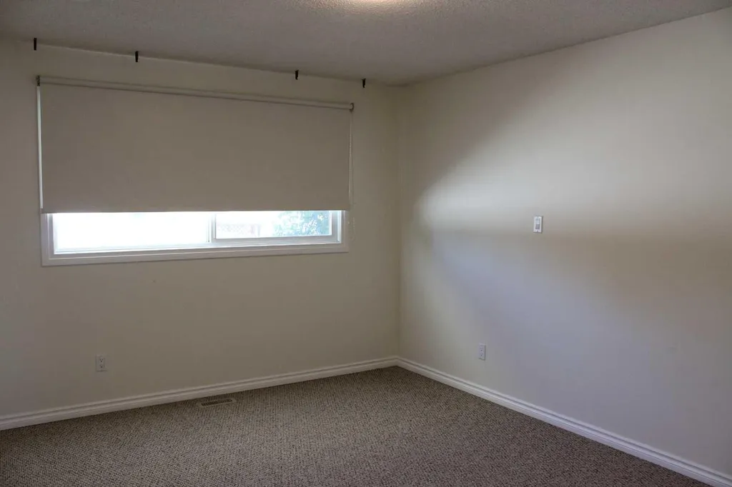 99 Mcnab Park Street E Brooks AB T1R 0K6