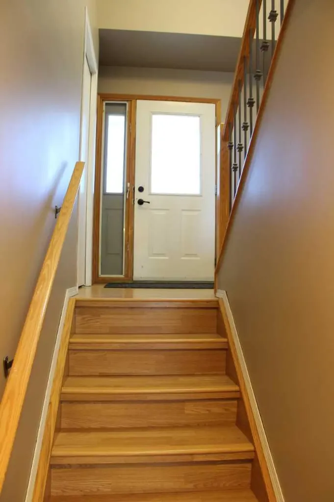 99 Mcnab Park Street E Brooks AB T1R 0K6