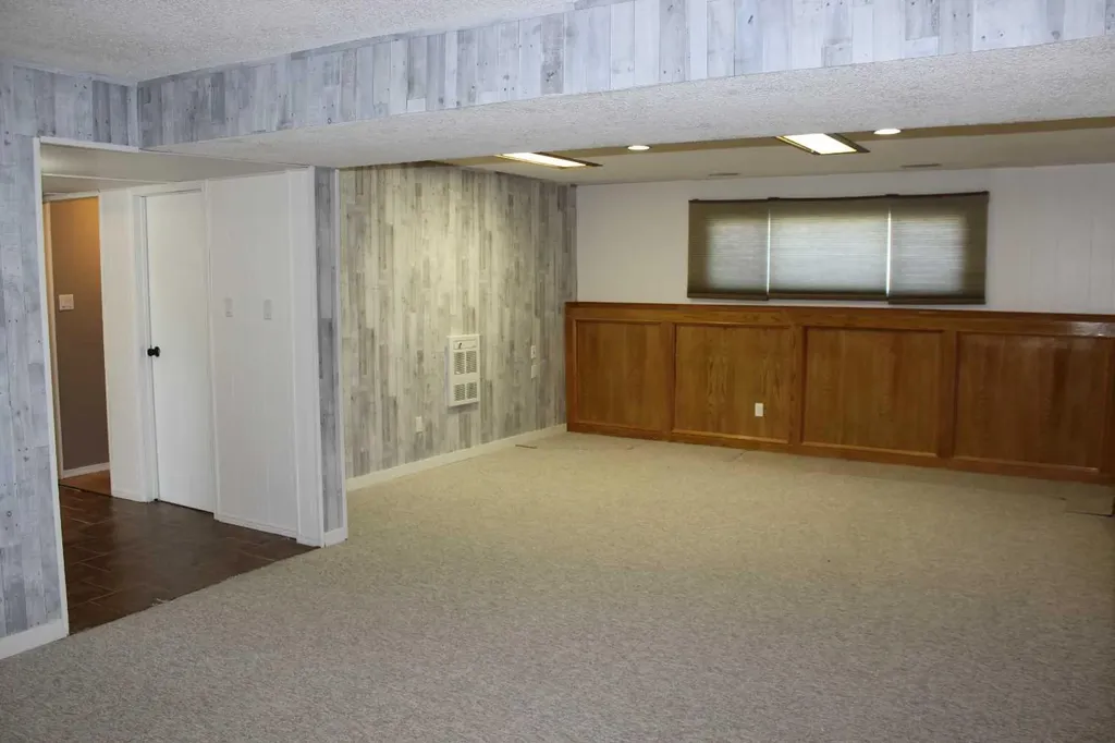 99 Mcnab Park Street E Brooks AB T1R 0K6