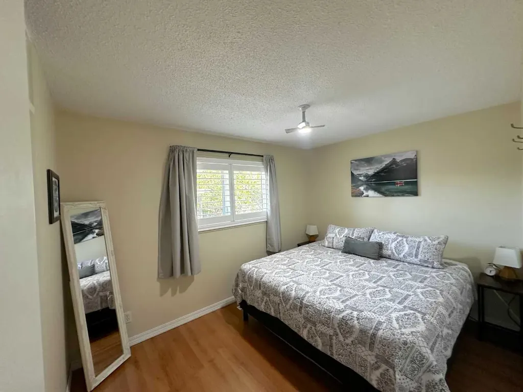 129 Greenview Close N Lethbridge AB T1H4K8
