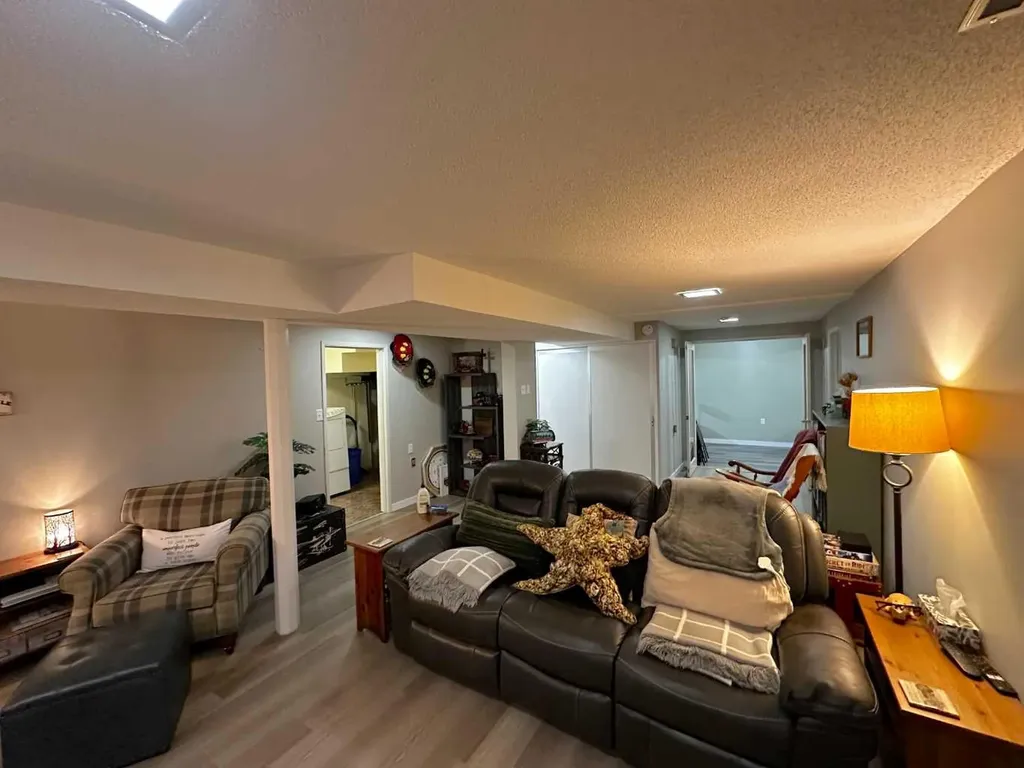 129 Greenview Close N Lethbridge AB T1H4K8