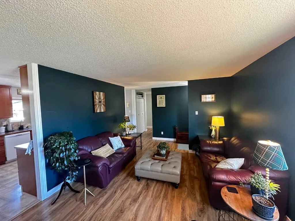 129 Greenview Close N Lethbridge AB T1H4K8