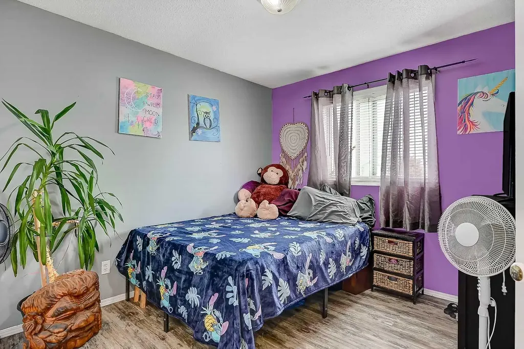 9748 123 Avenue Grande Prairie AB T8V7K9