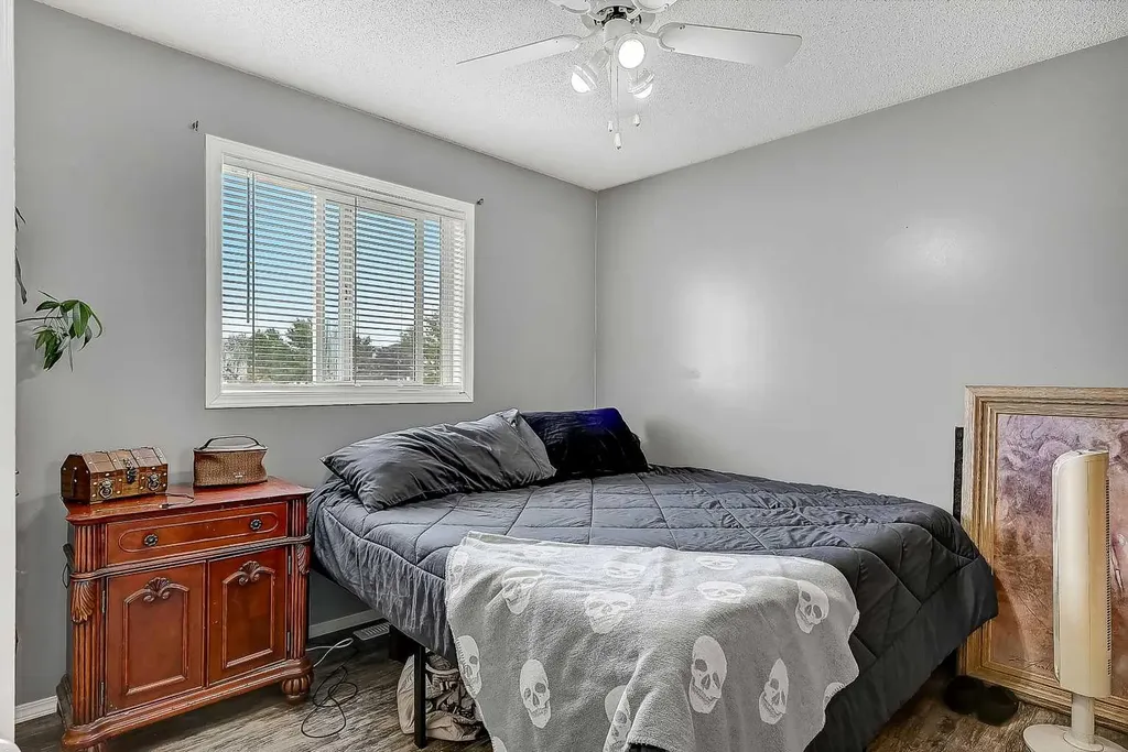 9748 123 Avenue Grande Prairie AB T8V7K9