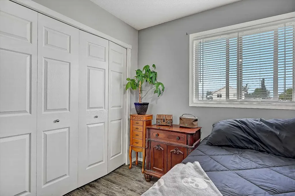 9748 123 Avenue Grande Prairie AB T8V7K9