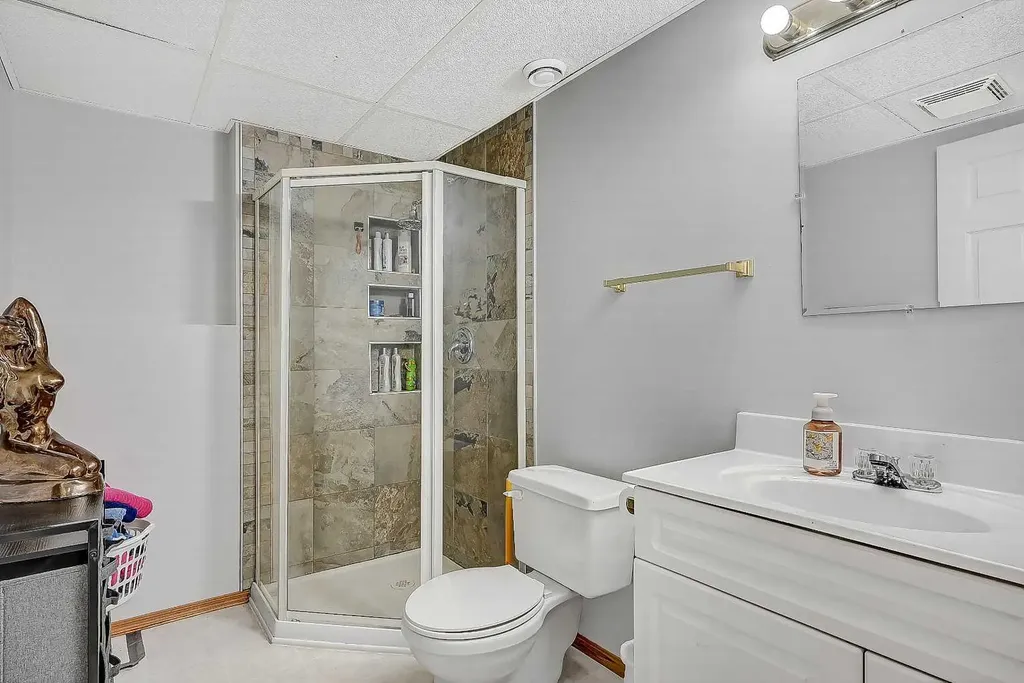 9748 123 Avenue Grande Prairie AB T8V7K9